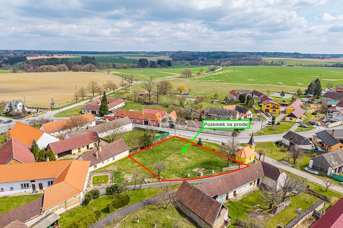 Prodej stavebního pozemku 1200 m²